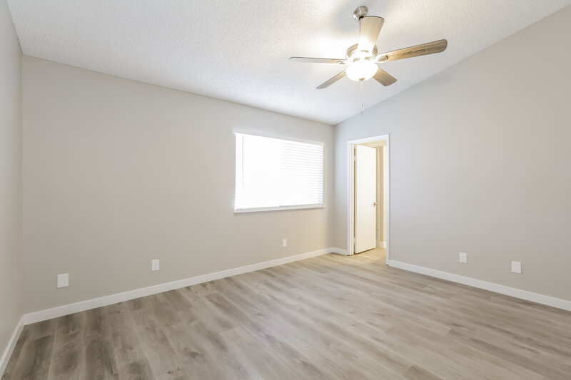 2,060/Mo, 5600 Shuttle Ct Las Vegas, NV 89103 Main Bedroom View