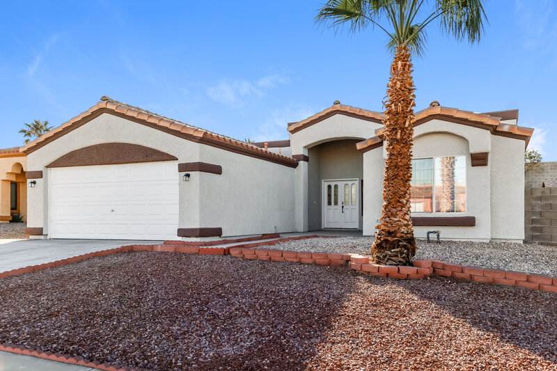 2,265/Mo, 405 Rocky Rd Henderson, NV 89015 Front View