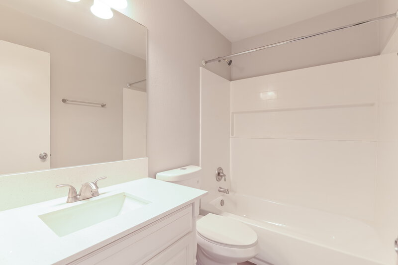 2,470/Mo, 801 Zinnia Cir Henderson, NV 89015 Bathroom View