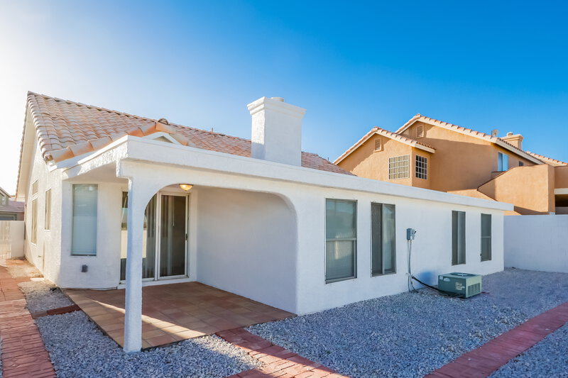 2,555/Mo, 801 Zinnia Cir Henderson, NV 89015 Rear View