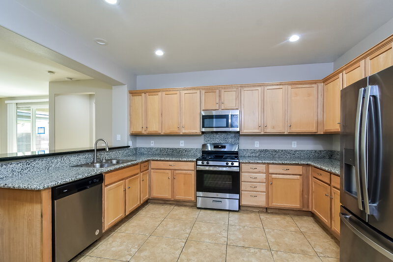 2,340/Mo, 7241 Fairwind Acres Pl Las Vegas, NV 89131 Kitchen View