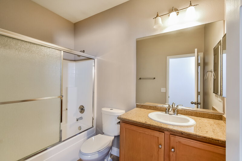 2,340/Mo, 7241 Fairwind Acres Pl Las Vegas, NV 89131 Bathroom View