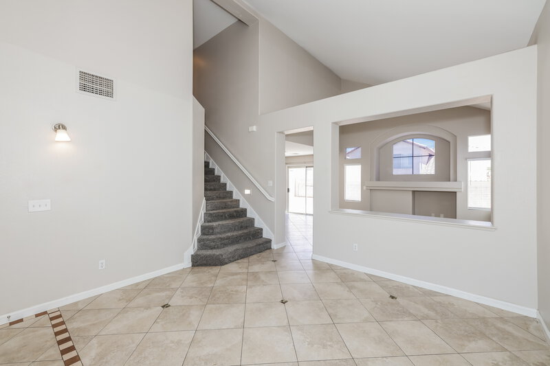 2,145/Mo, 4456 Wellsboro St Las Vegas, NV 89147 Living Room View
