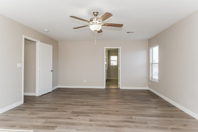 2,185/Mo, 8316 Freshwater Pearl Street Las Vegas, NV 89139 Main Bedroom View 2