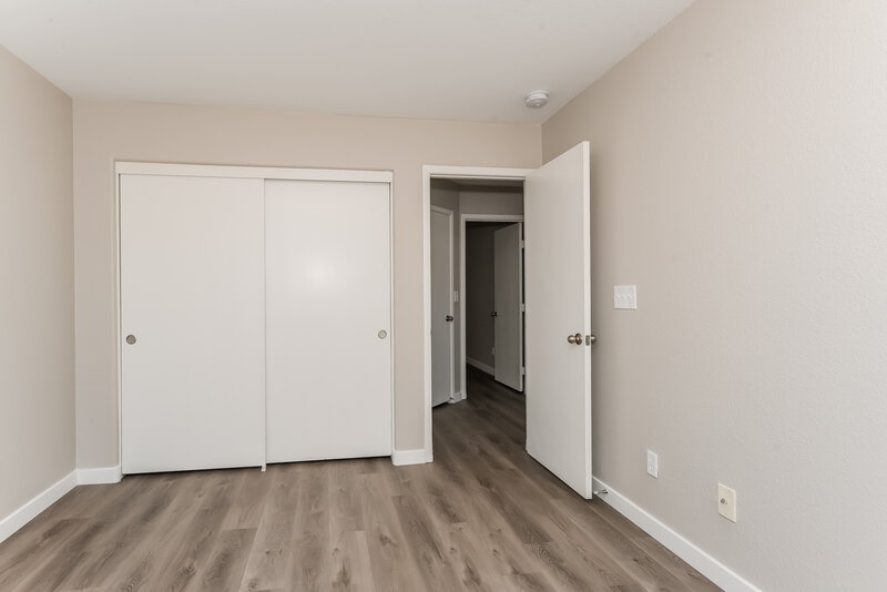 2,185/Mo, 8316 Freshwater Pearl Street Las Vegas, NV 89139 Bedroom View 4