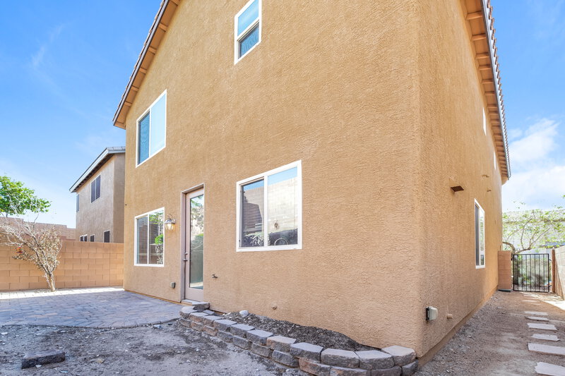 2,215/Mo, 7369 Puddle Duck St Las Vegas, NV 89166 Rear View 3