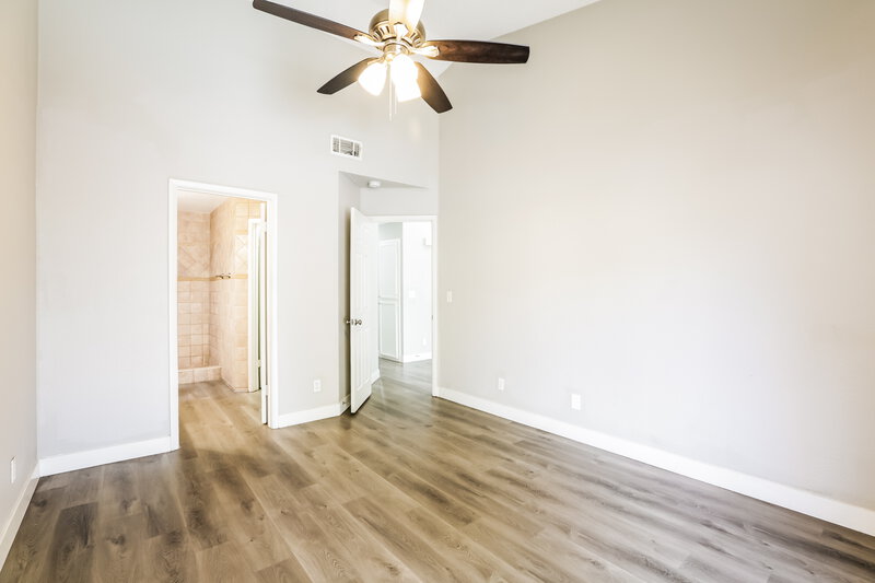 1,875/Mo, 4361 Faberge Ave Las Vegas, NV 89115 Main Bedroom View 2