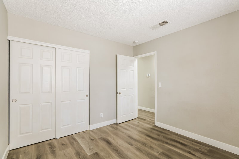 1,875/Mo, 4361 Faberge Ave Las Vegas, NV 89115 Bedroom View 2