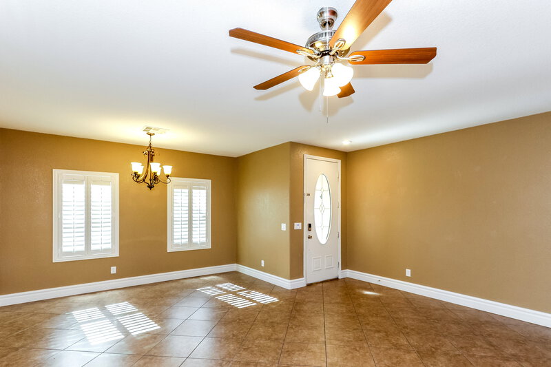 2,830/Mo, 100 Cricklewood Ave Henderson, NV 89002 Living Room View