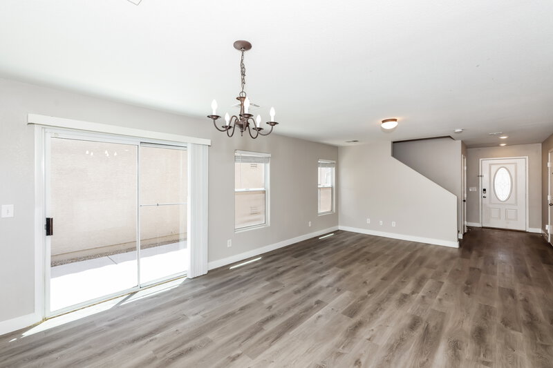 2,075/Mo, 570 Swiss Cottage Ave Las Vegas, NV 89178 Dining Room View 3