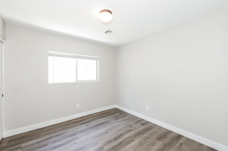 2,075/Mo, 570 Swiss Cottage Ave Las Vegas, NV 89178 Bedroom View