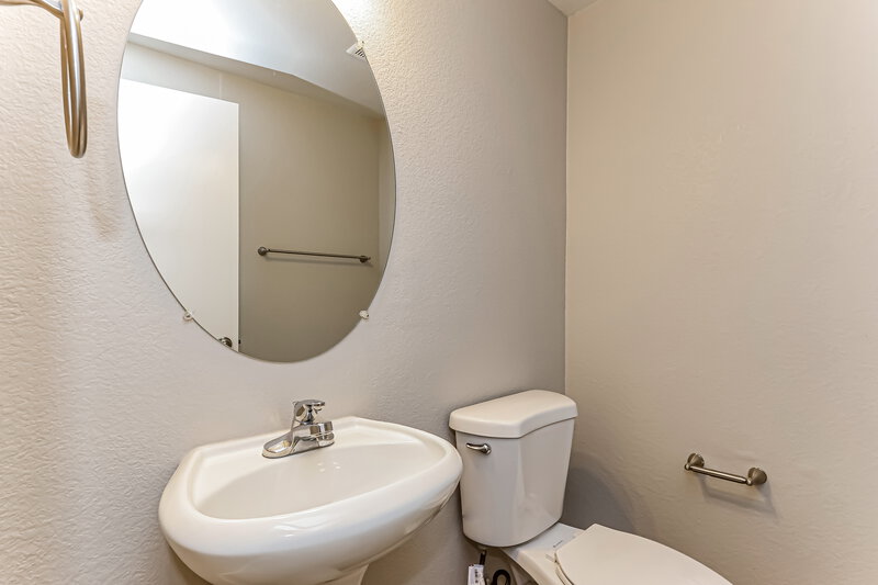 2,910/Mo, 570 Swiss Cottage Ave Las Vegas, NV 89178 Bathroom View 2