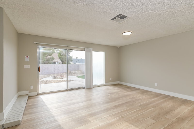 2,375/Mo, 832 Cherry Dr Henderson, NV 89002 Living Room View
