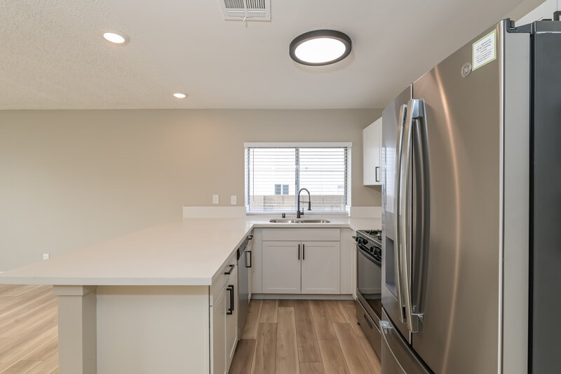 2,375/Mo, 832 Cherry Dr Henderson, NV 89002 Kitchen View 2