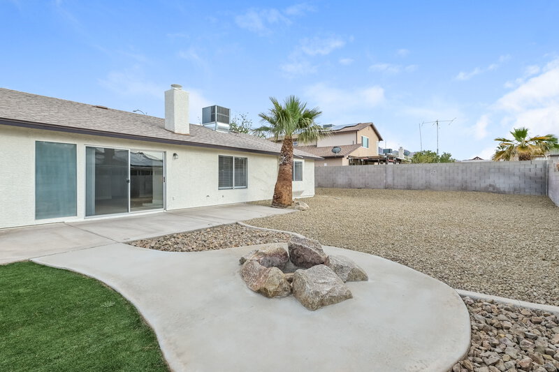 2,375/Mo, 832 Cherry Dr Henderson, NV 89002 Rear View