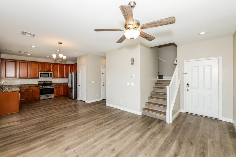 1,860/Mo, 5428 Funks Grove Ln Las Vegas, NV 89122 Living Room View 2