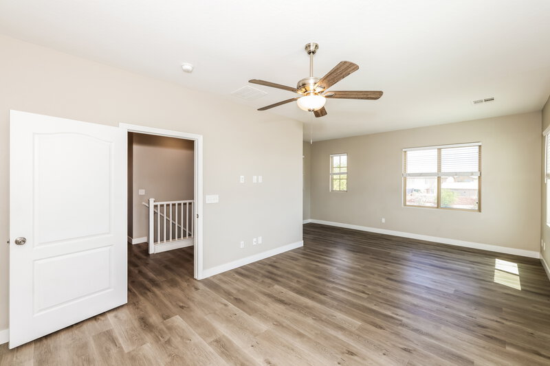 1,860/Mo, 5428 Funks Grove Ln Las Vegas, NV 89122 Main Bedroom View