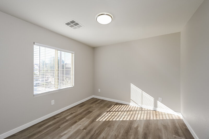 2,125/Mo, 7256 Coppertip Ave Las Vegas, NV 89179 Bedroom View