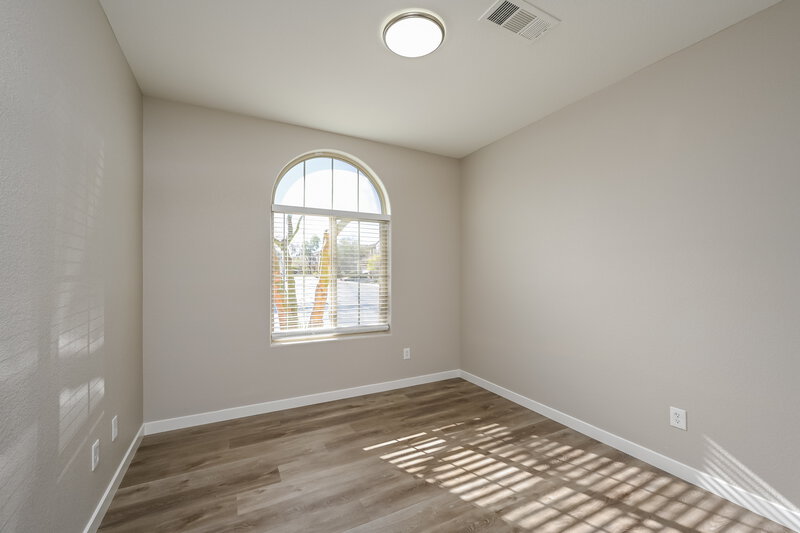 2,125/Mo, 7256 Coppertip Ave Las Vegas, NV 89179 Bedroom View 3