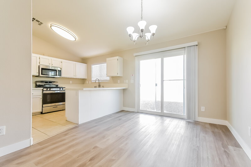 2,035/Mo, 3725 Ferrell St North Las Vegas, NV 89032 Dining Room View