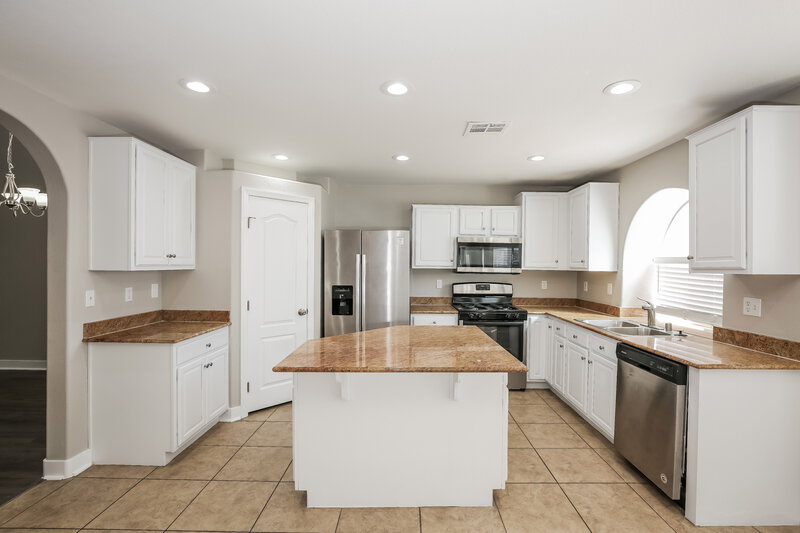 2,290/Mo, 425 Orchid Oasis Ave North Las Vegas, NV 89031 Kitchen View