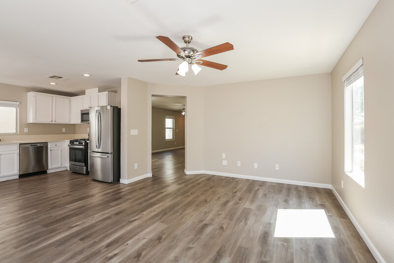 2,250/Mo, 9790 Splendor Sky Ave Las Vegas, NV 89148 Living Room View 4