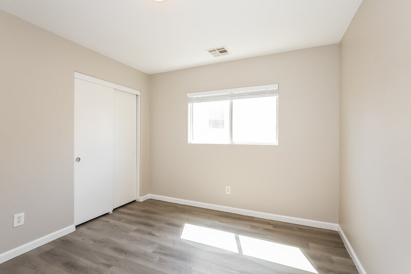 2,250/Mo, 9790 Splendor Sky Ave Las Vegas, NV 89148 Bedroom View 2