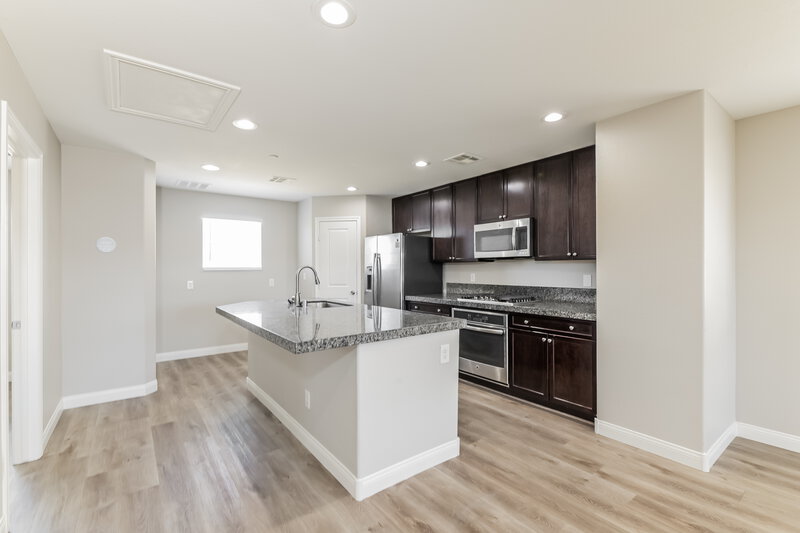 2,960/Mo, 237 Cadence View Way Henderson, NV 89011 Kitchen View