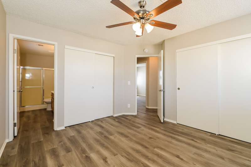 1,900/Mo, 607 Avon Ave Henderson, NV 89014 Main Bedroom View