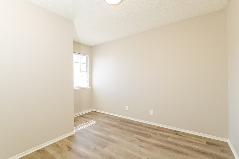 1,900/Mo, 607 Avon Ave Henderson, NV 89014 Bedroom View