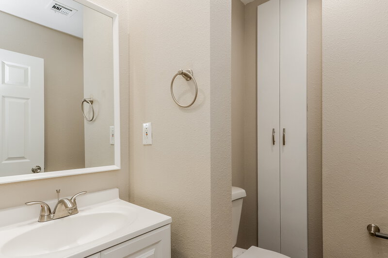 2,135/Mo, 229 Comanche Court Henderson, NV 89074 Bathroom View