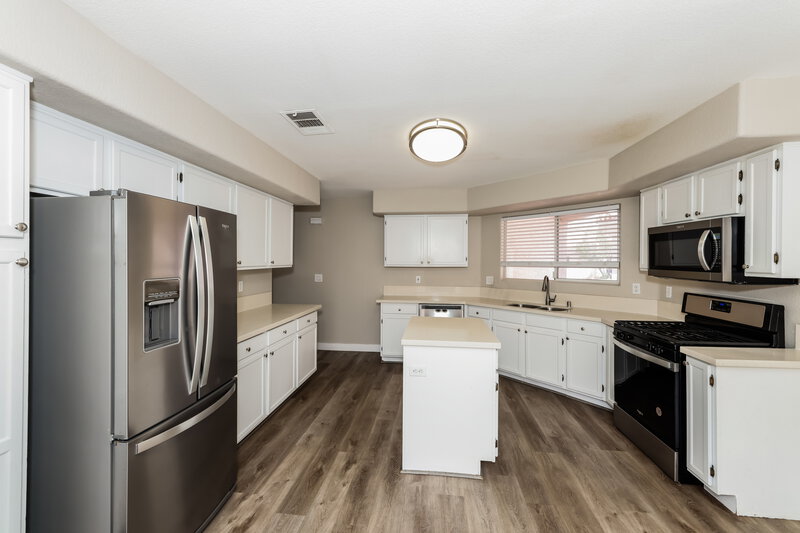 2,350/Mo, 104 Escada Ln Las Vegas, NV 89145 Kitchen View 2