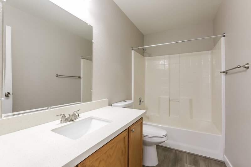 2,415/Mo, 7881 Harp Tree St Las Vegas, NV 89139 Bathroom View