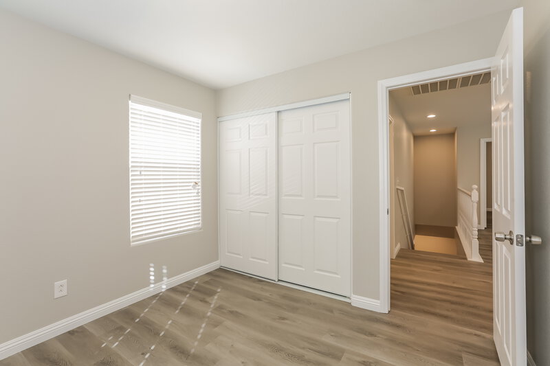 2,055/Mo, 10186 Glen Aire Ave Las Vegas, NV 89148 Bedroom View 3