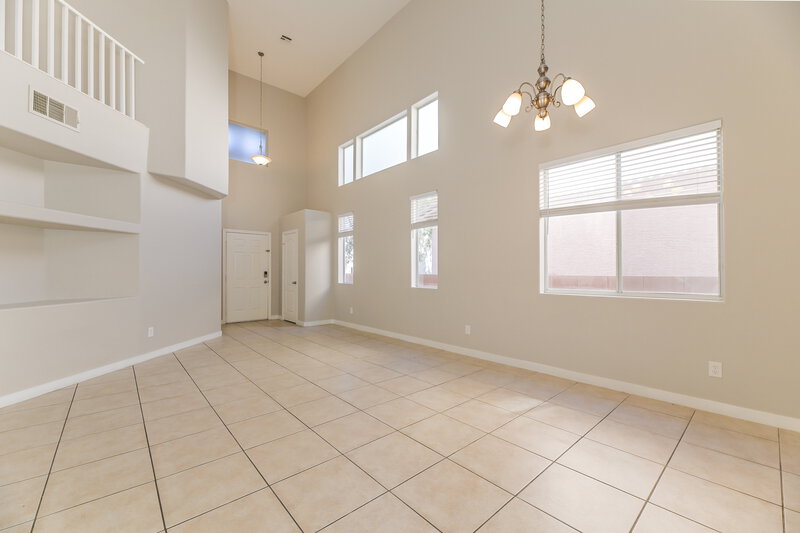 2,360/Mo, 3917 Irvin Ave Las Vegas, NV 89141 Dining Room View