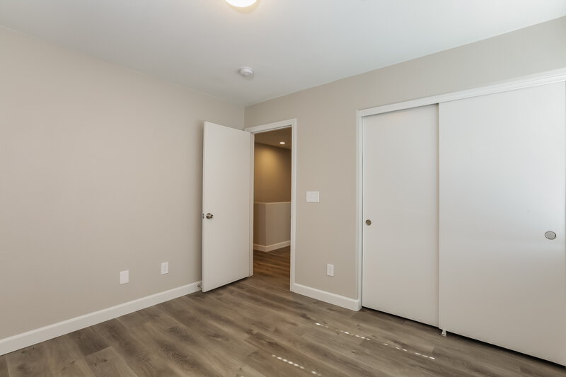 1,895/Mo, 8838 Ashley Park Ave Las Vegas, NV 89148 Bedroom View 4