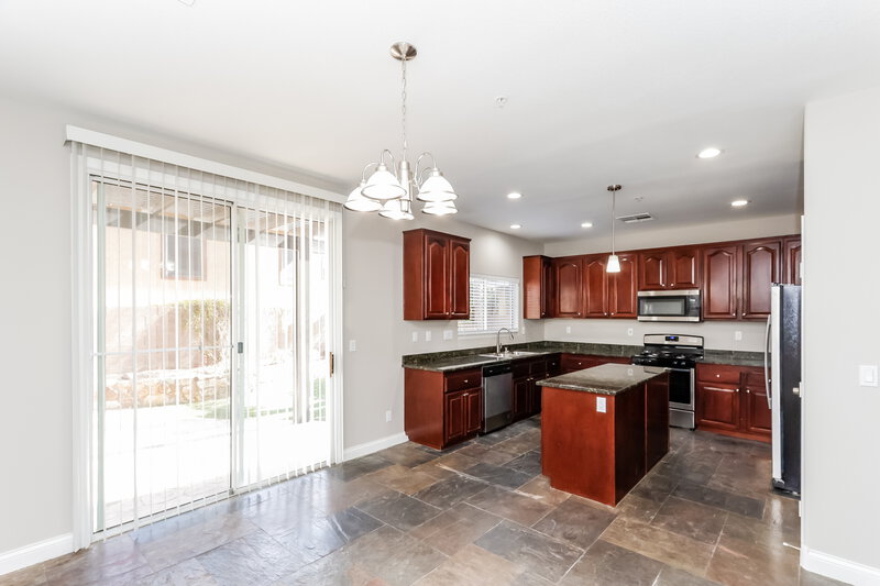 2,210/Mo, 642 Monument Point St Henderson, NV 89002 Dining Room View