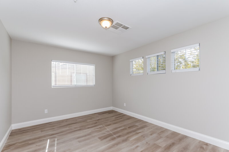 2,210/Mo, 642 Monument Point St Henderson, NV 89002 Bedroom View