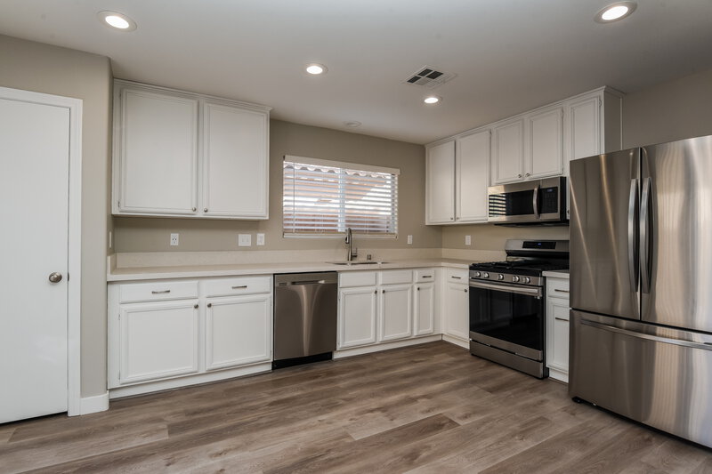 2,120/Mo, 3376 Palio Ave Las Vegas, NV 89141 Kitchen View