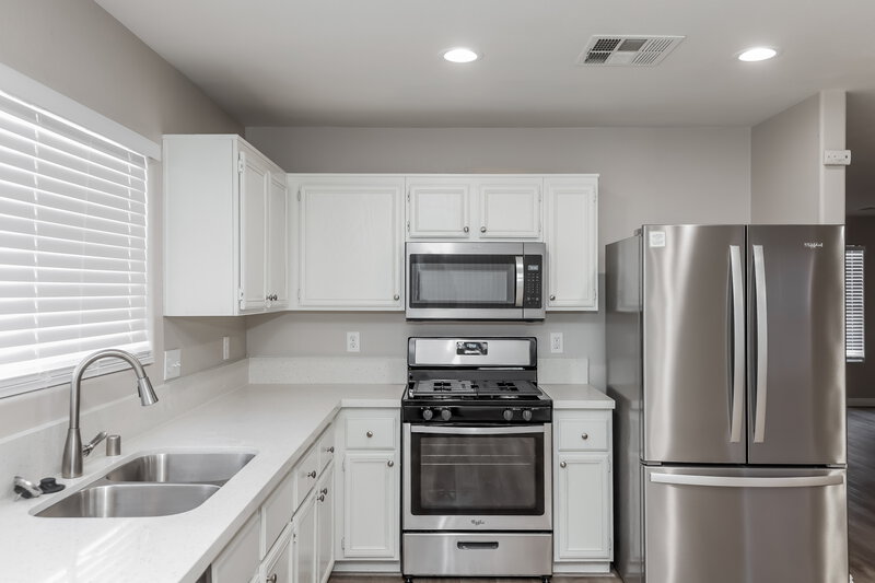 2,350/Mo, 1045 Amber Gate St Henderson, NV 89002 Kitchen View 2