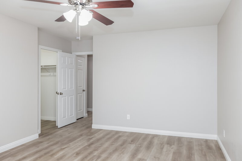 2,350/Mo, 1045 Amber Gate St Henderson, NV 89002 Main Bedroom View