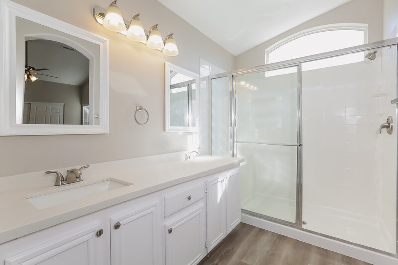 3,510/Mo, 1004 Siena Hills Ln Las Vegas, NV 89144 Main Bathroom View