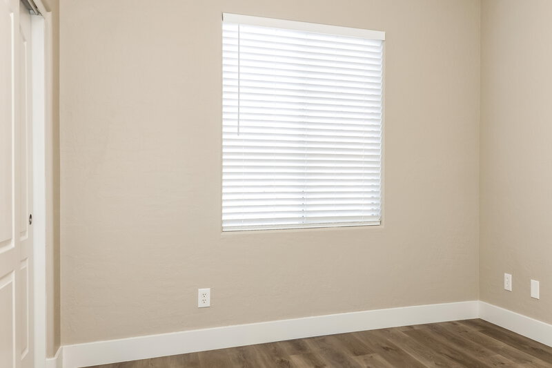 2,115/Mo, 7501 Perla del Mar Ave Las Vegas, NV 89179 Bedroom View 3