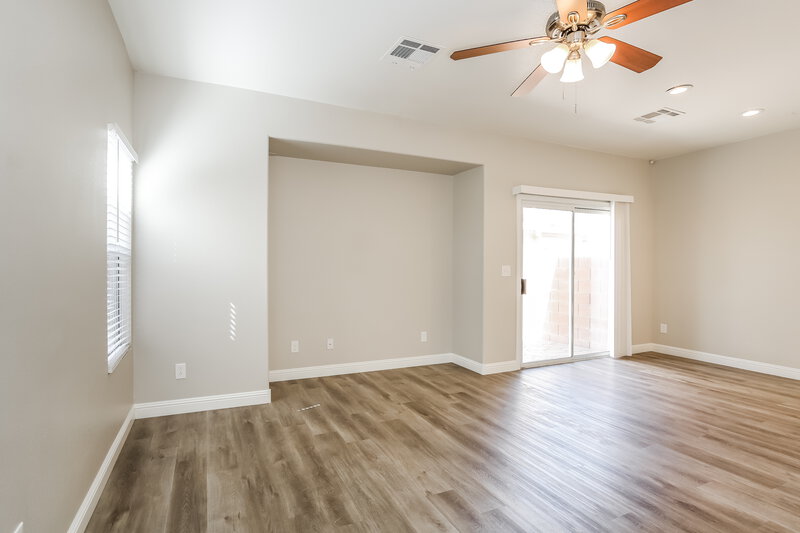 2,045/Mo, 1022 Shades End Ave North Las Vegas, NV 89081 Living Room View