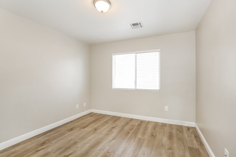 2,045/Mo, 1022 Shades End Ave North Las Vegas, NV 89081 Bedroom View