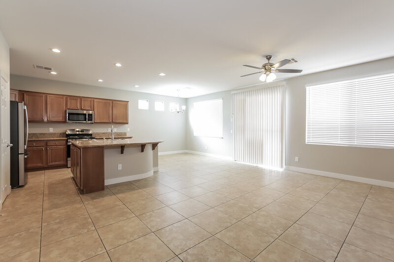 2,215/Mo, 7532 Port Orchard Ave Las Vegas, NV 89113 Living Room View