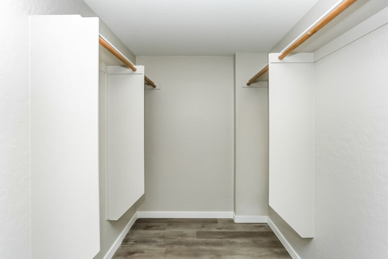 3,220/Mo, 8320 Celina Hills St Las Vegas, NV 89131 Walk In Closet View