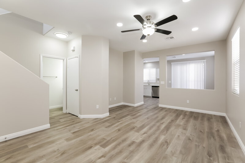 2,320/Mo, 2647 Cottonwillow St Las Vegas, NV 89135 Living Room View 2