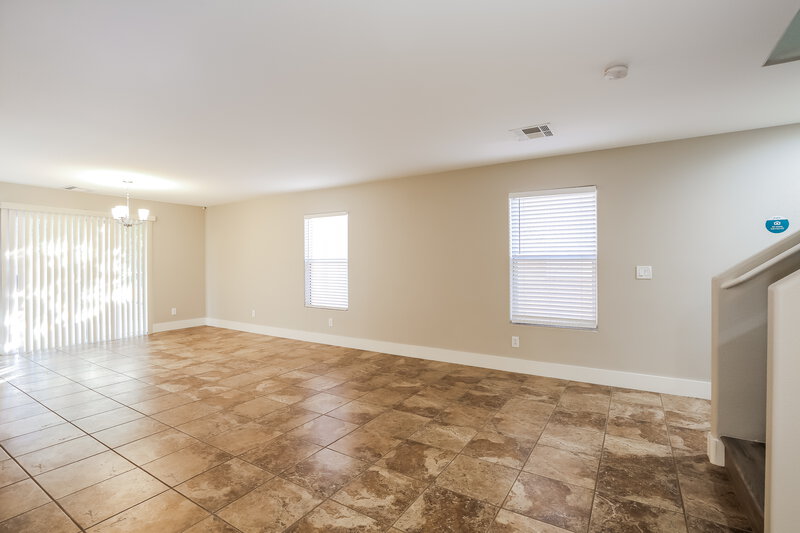 2,250/Mo, 6179 Fisher Creek Ct Las Vegas, NV 89139 Living Room View 2