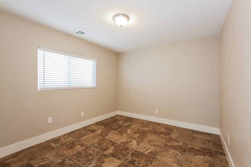 2,250/Mo, 6179 Fisher Creek Ct Las Vegas, NV 89139 Bedroom View